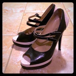 Divarese Oxford Stiletto Heels
